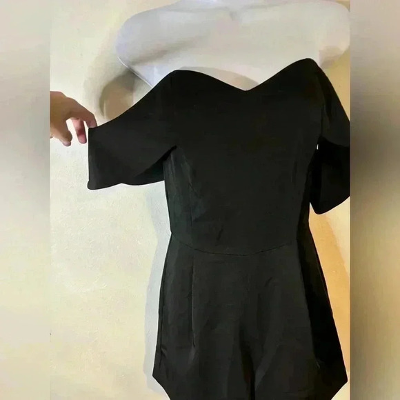 J.O.A. Jumpsuits | Joa Revolve Off The Shoulder sexy and classy Black Romper - Picture 4 of 6